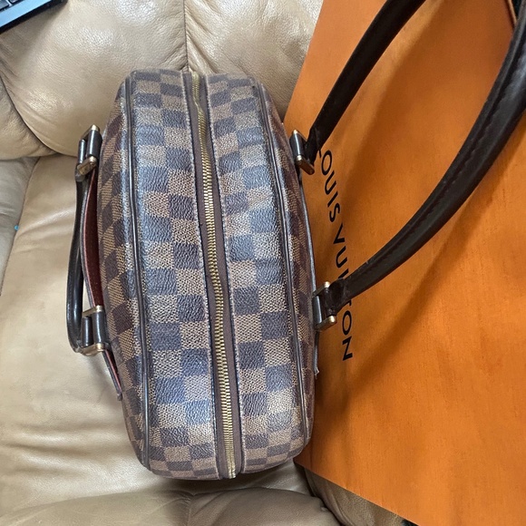 Authentic Louis Vuitton Nolita gm in DE - Picture 10 of 13